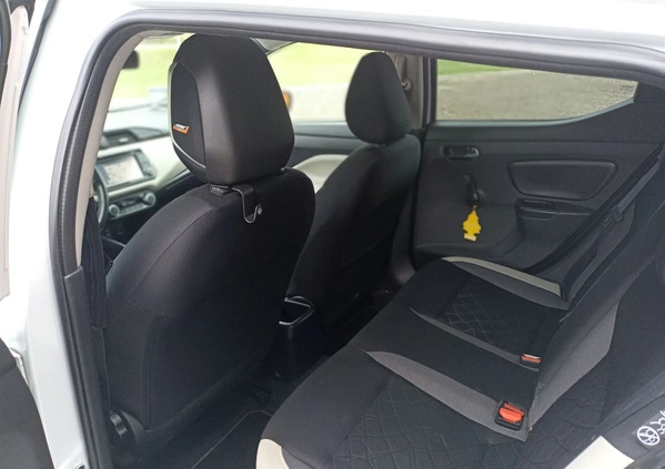 Nissan Micra cena 42499 przebieg: 62150, rok produkcji 2017 z Sieradz małe 106